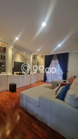 Siap Huni Hunian Elit 5 Kamar di Cilandak Dekat ke Mana Saja Siap Huni Hunian Elit 5 Kamar di Cilandak Dekat ke Mana Saja