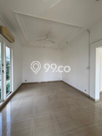 Sewa Rumah Nyaman LT 875m2 / LB 500m2 di Kemang, Jakarta Selatan Sewa Rumah Nyaman LT 875m2 / LB 500m2 di Kemang, Jakarta Selatan
