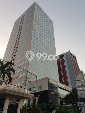 Unit Komersial Disewakan di Sudirman di Area Ramai & Strategis Unit Komersial Disewakan di Sudirman di Area Ramai & Strategis
