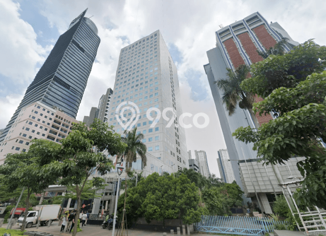 Unit Komersial Disewakan di Sudirman di Area Ramai & Strategis Unit Komersial Disewakan di Sudirman di Area Ramai & Strategis