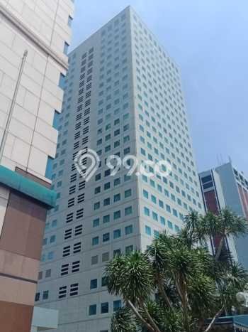 Unit Komersial Disewakan di Sudirman di Area Ramai & Strategis Unit Komersial Disewakan di Sudirman di Area Ramai & Strategis