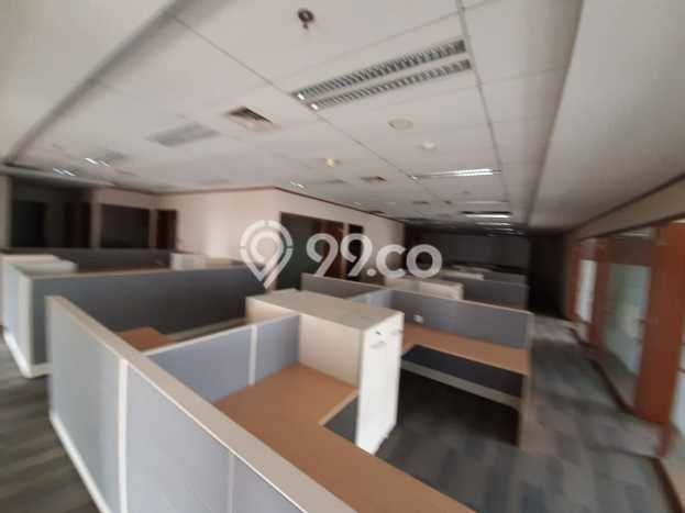 Kantor Disewa di Jakarta Selatan dengan LB 448m2 Area Komersial Ramai Kantor Disewa di Jakarta Selatan dengan LB 448m2 Area Komersial Ramai