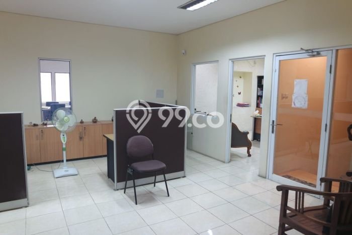 Ruko Dijual di Prime Area Jakarta Selatan Luas 700m2 Ruko Dijual di Prime Area Jakarta Selatan Luas 700m2