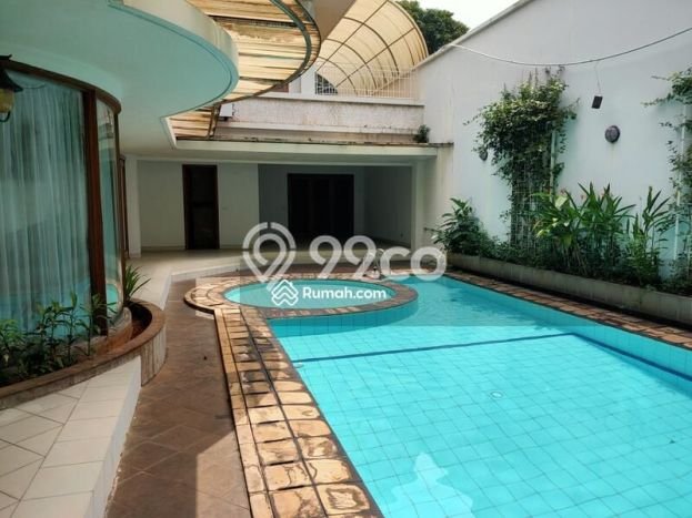 Komersial Dijual di Jakarta Selatan LT 940m2 & LB 700m2 Lokasi Terbaik! Komersial Dijual di Jakarta Selatan LT 940m2 & LB 700m2 Lokasi Terbaik!