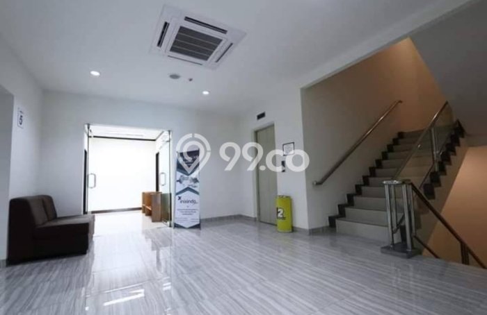Kantor Bagus Dijual LB 1800m2 Lokasi Strategis Surabaya Area Cocok untuk Bisnis Kantor Bagus Dijual LB 1800m2 Lokasi Strategis Surabaya Area Cocok untuk Bisnis
