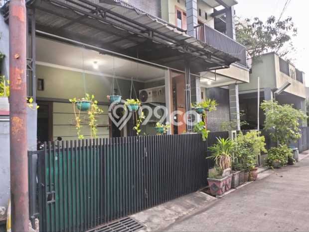 Rumah Strategis Modern Lb 300m2 di Bekasi Timur, Bekasi Rumah Strategis Modern Lb 300m2 di Bekasi Timur, Bekasi