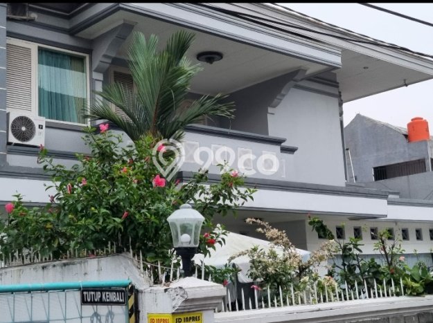 Siap Huni Rumah Mewah 6 Kamar di Ciputat Timur Dekat ke Mana Pun Siap Huni Rumah Mewah 6 Kamar di Ciputat Timur Dekat ke Mana Pun