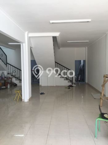 Unit Ruko Dijual di Jakarta Timur LT 328m2 & LB 570m2 Unit Ruko Dijual di Jakarta Timur LT 328m2 & LB 570m2