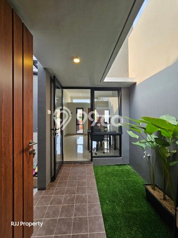 Rumah Modern Minimalis 3 Kamar Bisa Langsung Pindah di Tegalrejo Rumah Modern Minimalis 3 Kamar Bisa Langsung Pindah di Tegalrejo