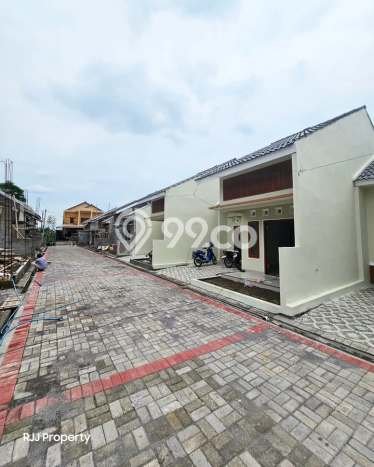 Dijual Cepat Rumah Minimalis & Modern LB 60m2 di Purwomartani Dijual Cepat Rumah Minimalis & Modern LB 60m2 di Purwomartani