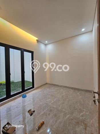 Jual Rumah Bagus Siap Huni LB 130m2 di Ngaglik, Sleman Jual Rumah Bagus Siap Huni LB 130m2 di Ngaglik, Sleman