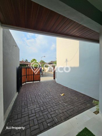 Rumah Modern Minimalis 3 Kamar Bisa Langsung Pindah di Tegalrejo Rumah Modern Minimalis 3 Kamar Bisa Langsung Pindah di Tegalrejo