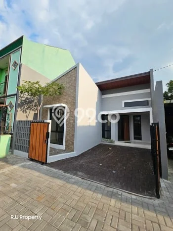 Rumah Modern Minimalis 3 Kamar Bisa Langsung Pindah di Tegalrejo Rumah Modern Minimalis 3 Kamar Bisa Langsung Pindah di Tegalrejo