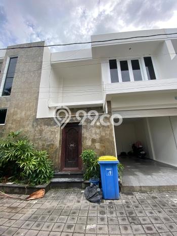 DIJUAL! Vila Kawasan , Luas 185m2m², Posisi Strategis DIJUAL! Vila Kawasan , Luas 185m2m², Posisi Strategis