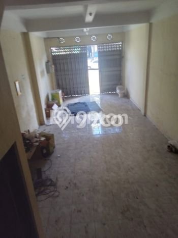 Area Ramai! Ruko Dijual di Kediri untuk Bisnis Luas Bangunan 322m2 Area Ramai! Ruko Dijual di Kediri untuk Bisnis Luas Bangunan 322m2
