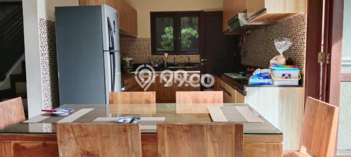 Disewakan! Rumah 6 Kamar Tidur &
4 Kamar Mandi di Gatot Subroto, Denpasar Disewakan! Rumah 6 Kamar Tidur &
4 Kamar Mandi di Gatot Subroto, Denpasar