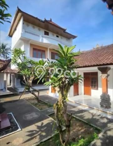 LOKASI PREMIUM! Rumah Strategis area , Luas 950m2m² LB 600m2m² LOKASI PREMIUM! Rumah Strategis area , Luas 950m2m² LB 600m2m²