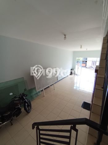 Area Ramai! Ruko Dijual di Denpasar Barat untuk Bisnis Luas Bangunan 170m2 Area Ramai! Ruko Dijual di Denpasar Barat untuk Bisnis Luas Bangunan 170m2