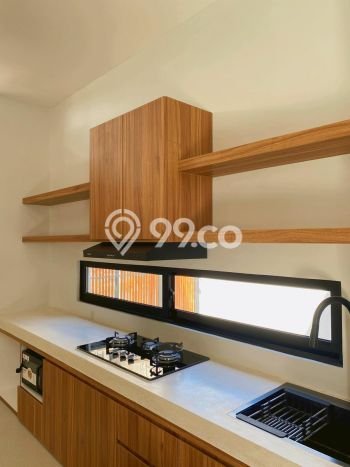 Rumah Bagus Disewakan di canggu, Badung LT 250m2, LB 200m2 Rumah Bagus Disewakan di canggu, Badung LT 250m2, LB 200m2
