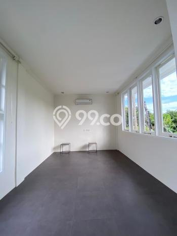 DIJUAL! Vila Kawasan , Luas 185m2m², Posisi Strategis DIJUAL! Vila Kawasan , Luas 185m2m², Posisi Strategis
