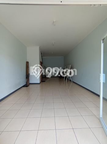 Area Ramai! Ruko Dijual di Denpasar Barat untuk Bisnis Luas Bangunan 170m2 Area Ramai! Ruko Dijual di Denpasar Barat untuk Bisnis Luas Bangunan 170m2
