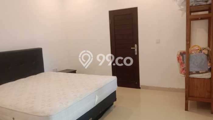 Vila di , Dimensi 240m2m², Dekat dengan transportasi umum Vila di , Dimensi 240m2m², Dekat dengan transportasi umum