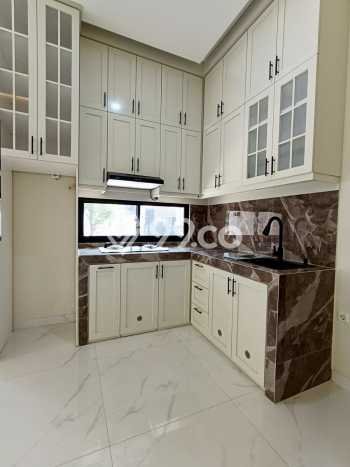 Hot Offer Hunian Premium Ideal dan Luas di BSD, Tangerang Selatan Hot Offer Hunian Premium Ideal dan Luas di BSD, Tangerang Selatan
