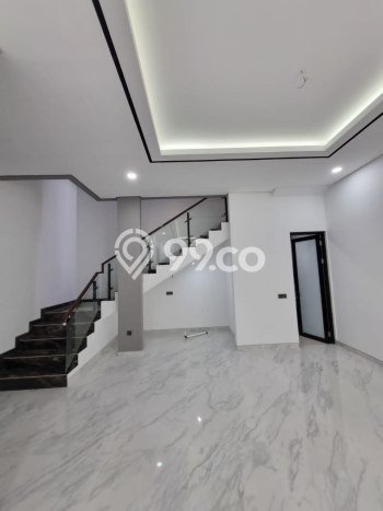 Rumah Elit Modern Tanpa Renovasi di Citraland Surabaya Rumah Elit Modern Tanpa Renovasi di Citraland Surabaya