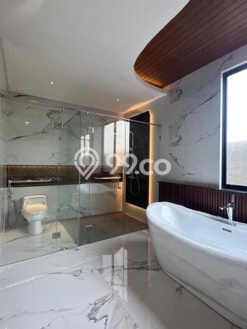 For Sale! Luxury House LT 240m2 Desain Elegan di Citraland For Sale! Luxury House LT 240m2 Desain Elegan di Citraland