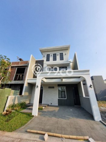 Rumah Elit Modern Tanpa Renovasi di Citraland Surabaya Rumah Elit Modern Tanpa Renovasi di Citraland Surabaya