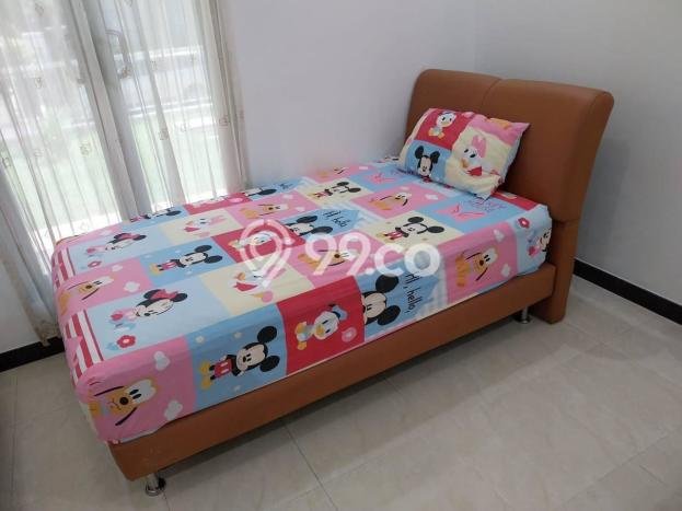 Rumah sewa siap huni 6 Kamar Tidur di Graha, Surabaya Rumah sewa siap huni 6 Kamar Tidur di Graha, Surabaya