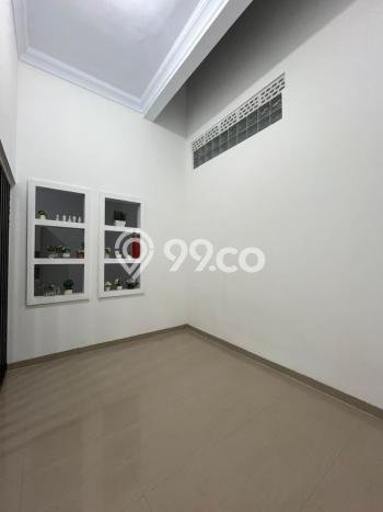 Rumah Modern 4 KT di Harapan Indah Bekasi Semi Furnished Rumah Modern 4 KT di Harapan Indah Bekasi Semi Furnished