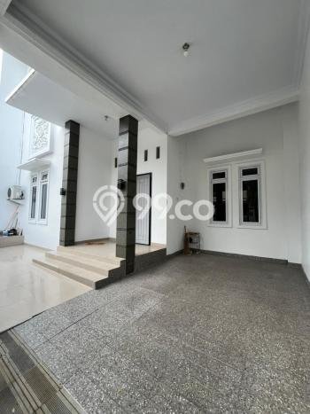 Rumah Modern 4 KT di Harapan Indah Bekasi Semi Furnished Rumah Modern 4 KT di Harapan Indah Bekasi Semi Furnished