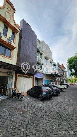 Ruko Dijual di Dukuh Pakis Surabaya dengan LB 223m2 Ruko Dijual di Dukuh Pakis Surabaya dengan LB 223m2