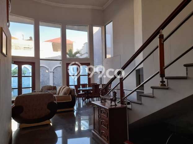 For Sale Rumah Elit Exclusive di Dukuh Pakis, Surabaya For Sale Rumah Elit Exclusive di Dukuh Pakis, Surabaya