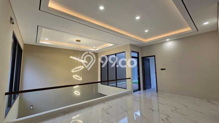 Hunian Mewah LB 620m2 Siap Pakai Desain Elegan di Citraland, Surabaya Hunian Mewah LB 620m2 Siap Pakai Desain Elegan di Citraland, Surabaya