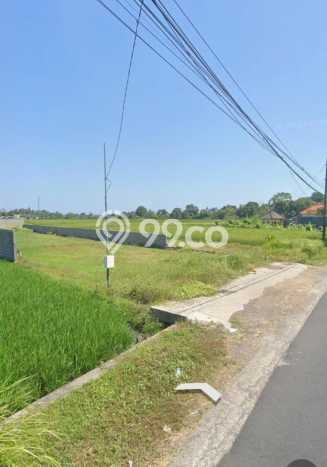 Tanah Dijual di Tabanan Seluas 700m2 Strategis Tanah Dijual di Tabanan Seluas 700m2 Strategis