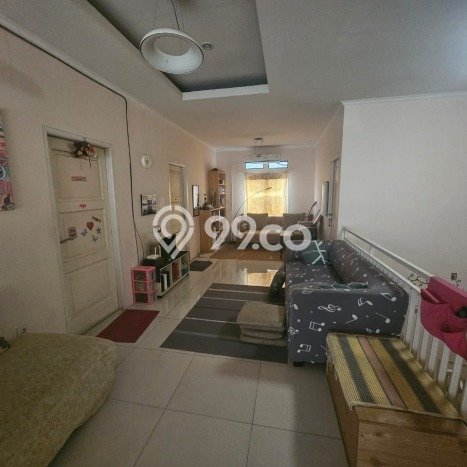 Hunian Mewah Dijual LT 160m2 di BSD, Tangerang Selatan Hunian Mewah Dijual LT 160m2 di BSD, Tangerang Selatan