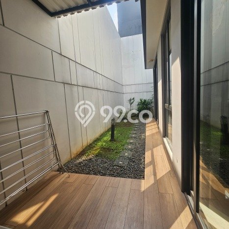 Rumah Bagus Siap Huni Di BSD Luas 336m2 Lokasi Strategis Rumah Bagus Siap Huni Di BSD Luas 336m2 Lokasi Strategis