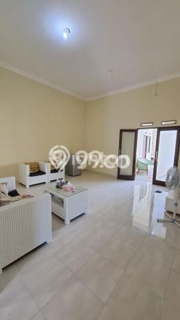 Rumah Luas Asri 3 KT Siap Huni di Villa Puncak Tidar Malang Rumah Luas Asri 3 KT Siap Huni di Villa Puncak Tidar Malang