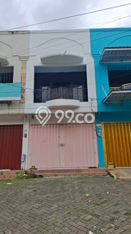 Ruko Disewa di Malang dengan LB 90m2 Area Komersial Ramai Ruko Disewa di Malang dengan LB 90m2 Area Komersial Ramai