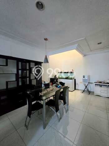 Rumah Modern Minimalis 4 Kamar Bisa Langsung Pindah di Cakung Rumah Modern Minimalis 4 Kamar Bisa Langsung Pindah di Cakung