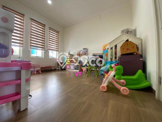 Siap Huni Rumah Mewah 5 Kamar di Tangerang Dekat ke Mana Pun Siap Huni Rumah Mewah 5 Kamar di Tangerang Dekat ke Mana Pun