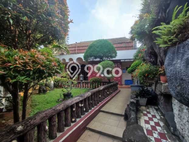 For Sale! Luxury House LT 204m2 Desain Elegan di Bukit Duri For Sale! Luxury House LT 204m2 Desain Elegan di Bukit Duri