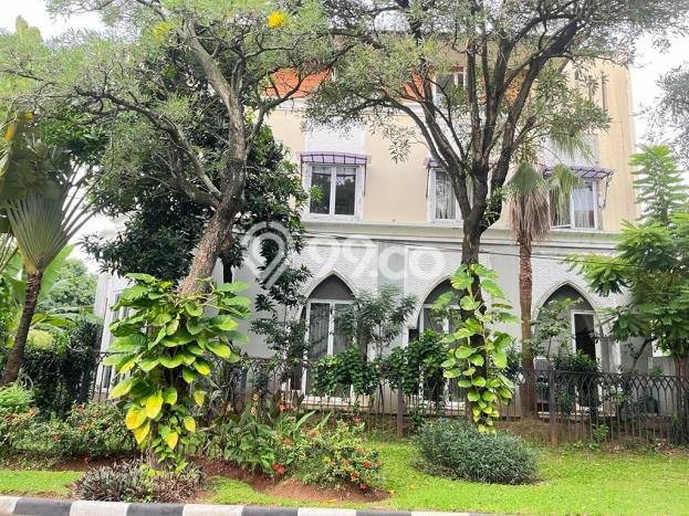 Rumah Elit Modern Tanpa Renovasi di Tanah Kusir Jakarta Selatan Rumah Elit Modern Tanpa Renovasi di Tanah Kusir Jakarta Selatan
