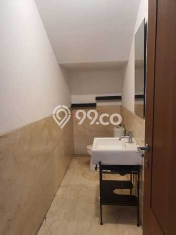 Hunian Modern dengan LT 350m2 & LB 600m2 Disewakan di Pondok Indah Hunian Modern dengan LT 350m2 & LB 600m2 Disewakan di Pondok Indah