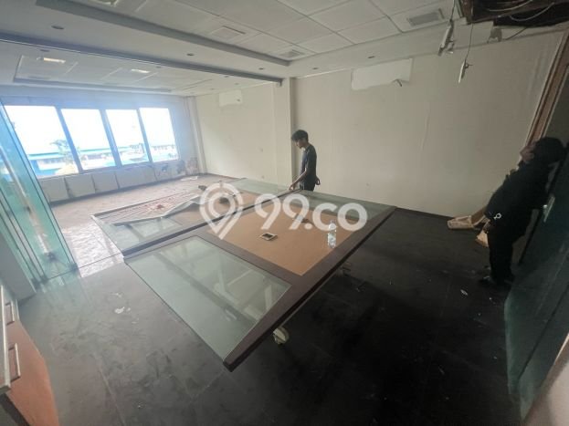Unit Ruko Dijual di Pancoran Jakarta Selatan Luas Bangunan 615m2 Unit Ruko Dijual di Pancoran Jakarta Selatan Luas Bangunan 615m2