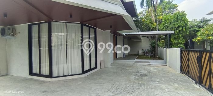 Jual Rumah Mewah Megah Dengan View Eksklusif di Pondok Indah, Jakarta Selatan Jual Rumah Mewah Megah Dengan View Eksklusif di Pondok Indah, Jakarta Selatan