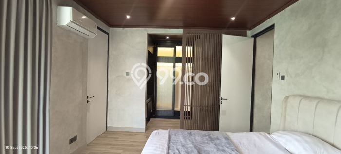 Jual Rumah Mewah Megah Dengan View Eksklusif di Pondok Indah, Jakarta Selatan Jual Rumah Mewah Megah Dengan View Eksklusif di Pondok Indah, Jakarta Selatan