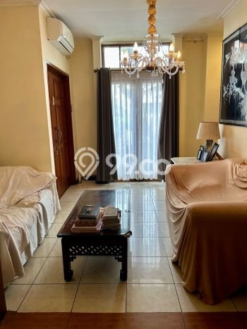 Rumah Elit Modern Tanpa Renovasi di Pondok Indah Jakarta Selatan Rumah Elit Modern Tanpa Renovasi di Pondok Indah Jakarta Selatan